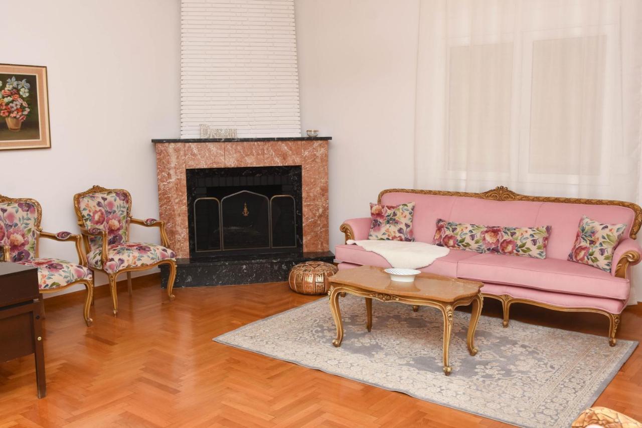 アグリニオEllis Houseアパートメント エクステリア 写真