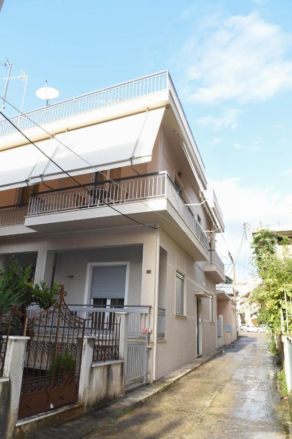 アグリニオEllis Houseアパートメント エクステリア 写真